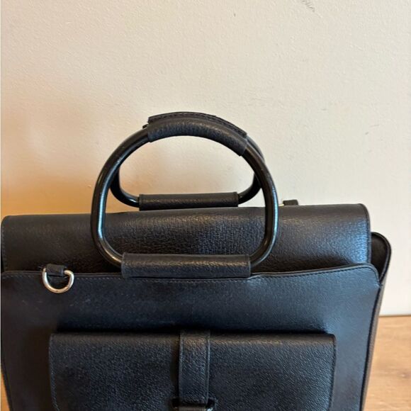 Authentic Gucci leather tote - Picture 2 of 10